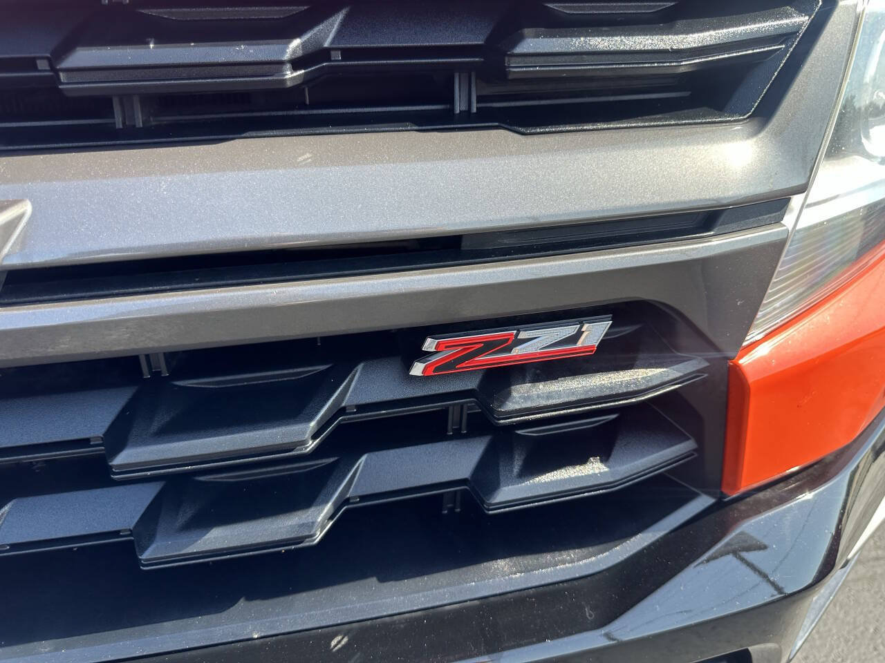 Used 2021 Chevrolet Colorado Z71 AWD/4WD image 5