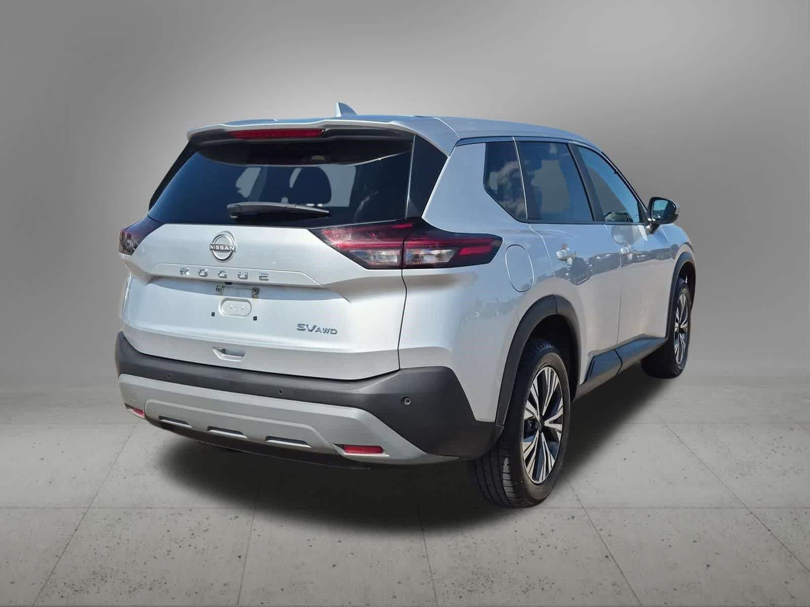 Used 2023 Nissan Rogue SV AWD/4WD image 6