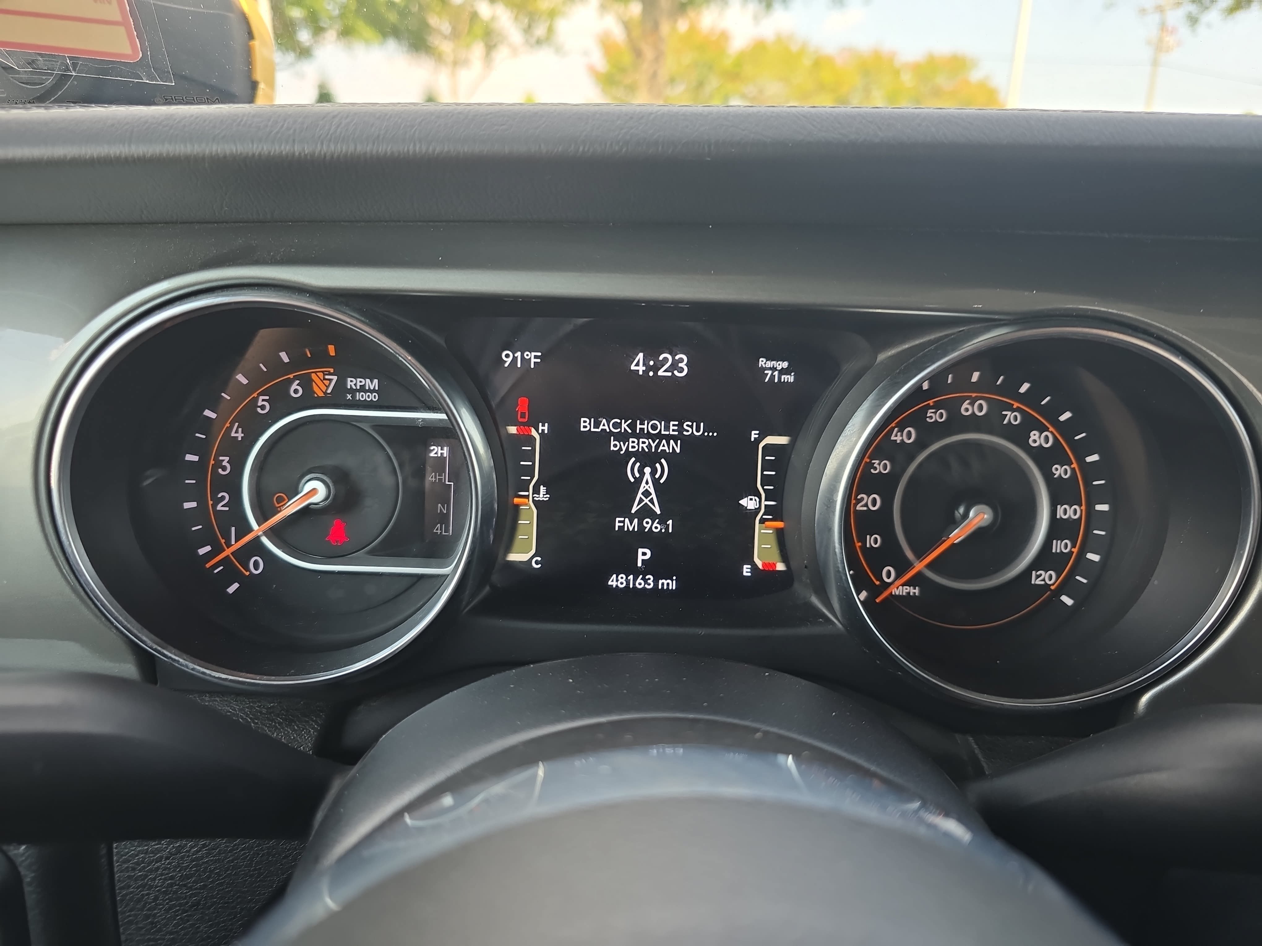 Used 2023 Jeep Gladiator Overland w/ Dual Top Group AWD/4WD image 18