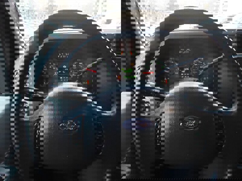 Used 2009 Ford E-350 and Econoline 350 XL image 11