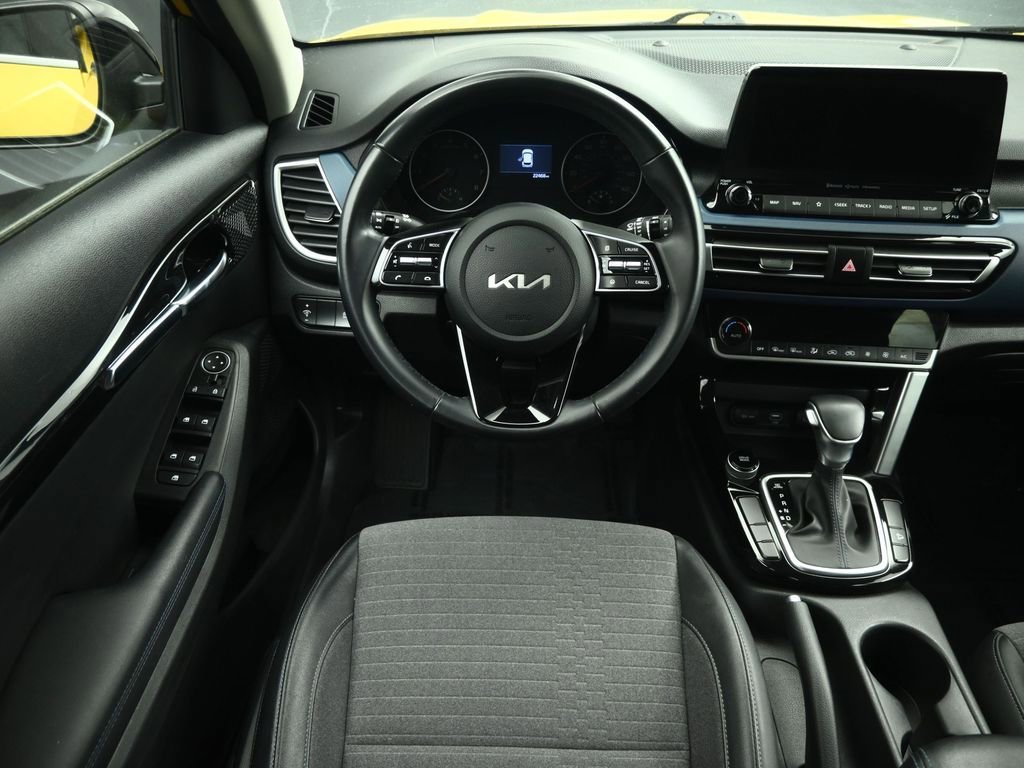 Certified 2022 Kia Seltos S image 33
