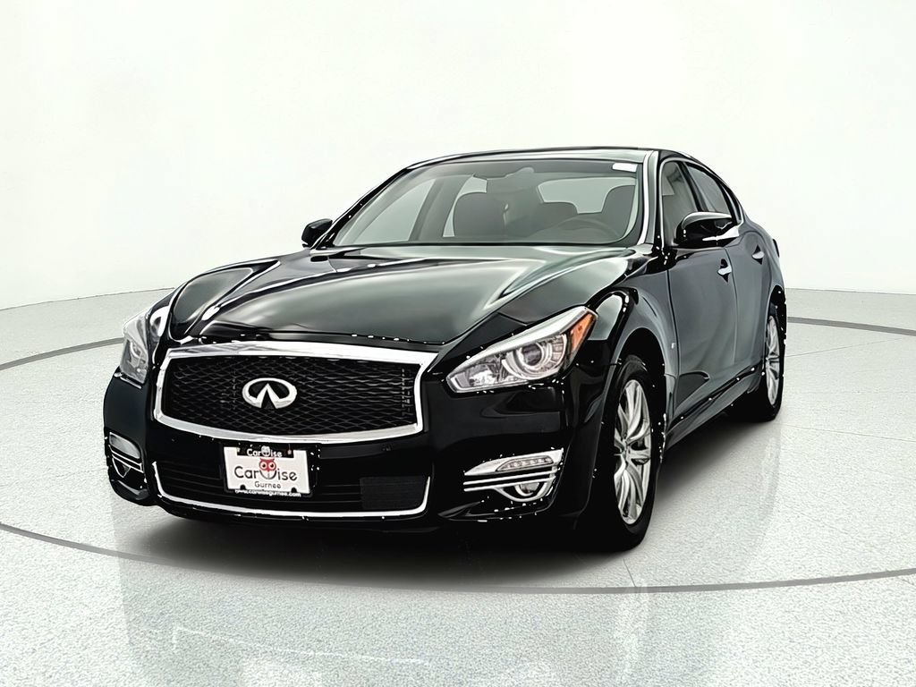 Used 2018 INFINITI Q70 Luxe w/ Proactive Package AWD/4WD image 2