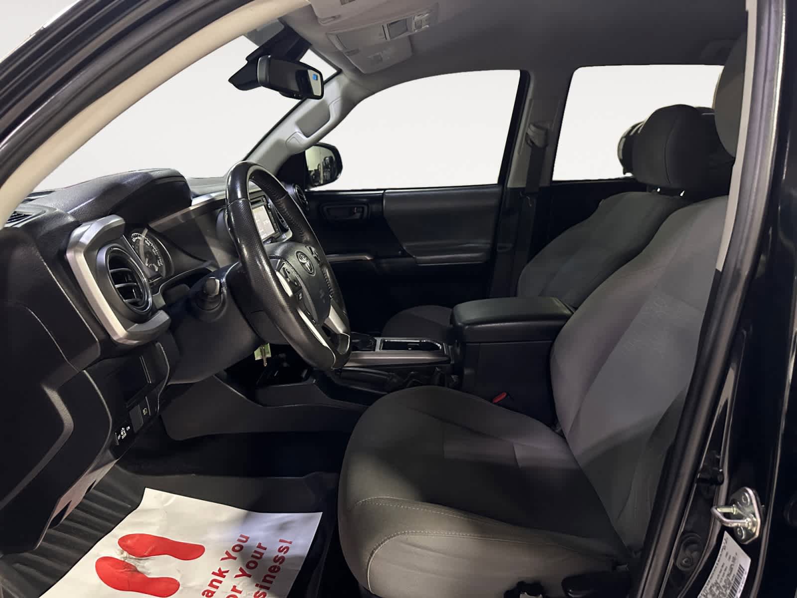 Used 2019 Toyota Tacoma SR5 RWD image 15