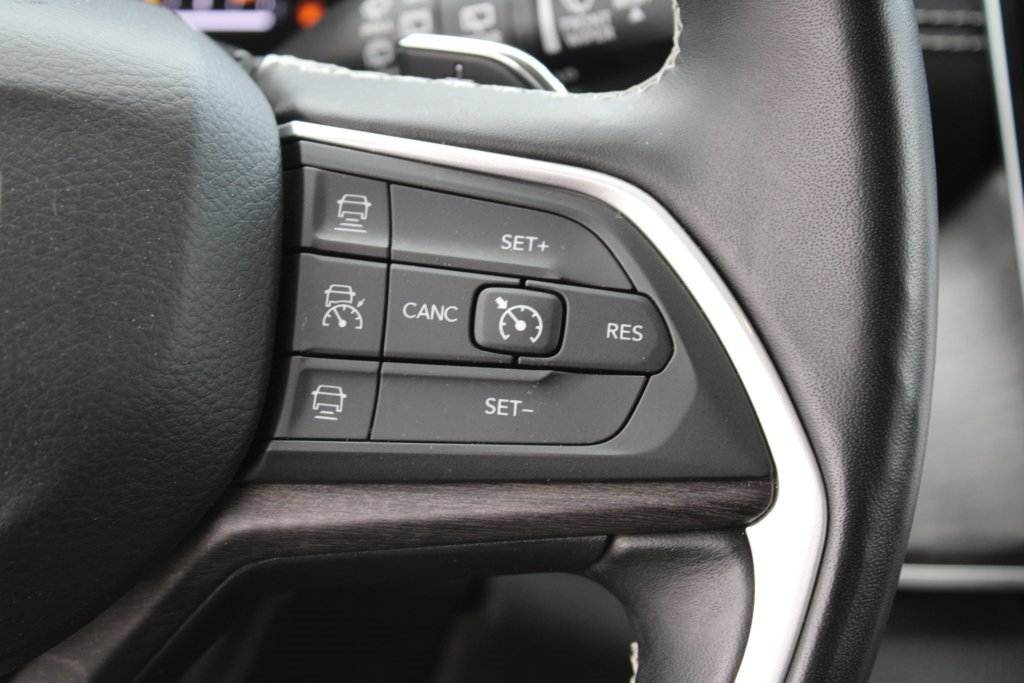 Used 2021 Jeep Grand Cherokee L Limited image 15