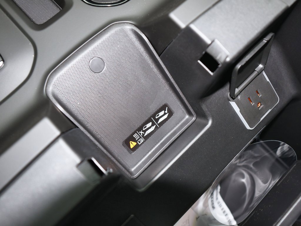 New 2026 GMC Sierra 3500 AT4 w/ AT4 Premium Plus Package image 27