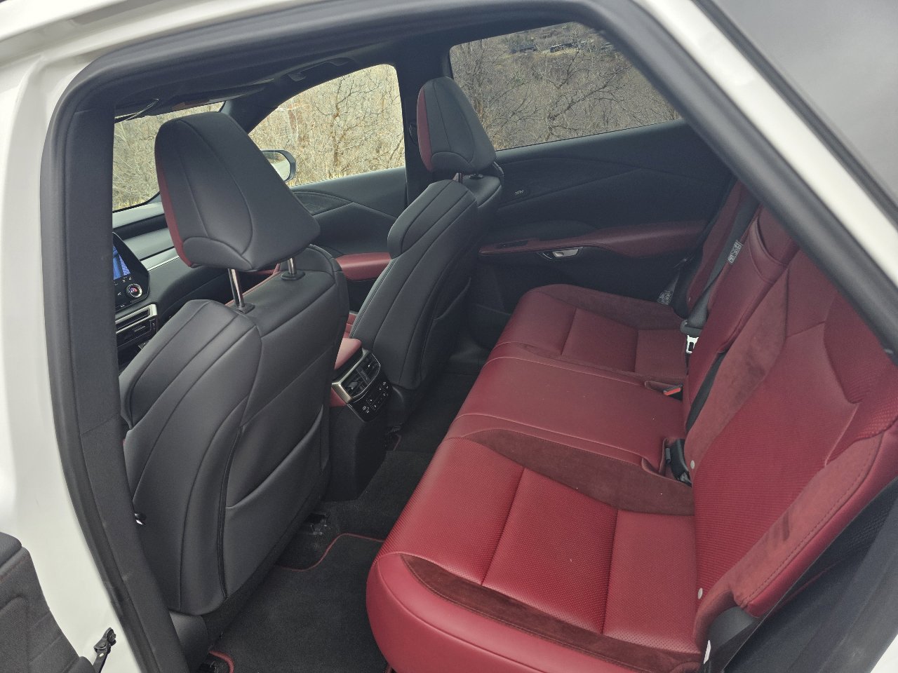 Used 2023 Lexus RX 500h F Sport w/ Cold Area Package image 10