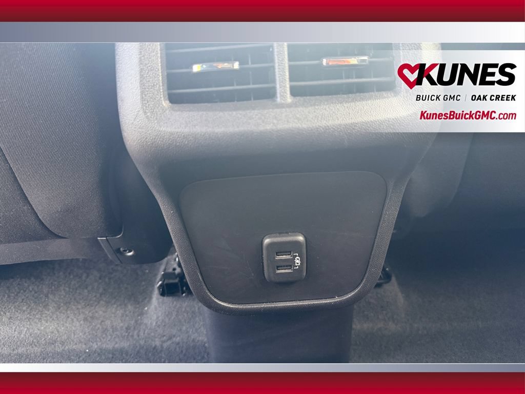Used 2024 Chevrolet Equinox LT AWD/4WD image 34