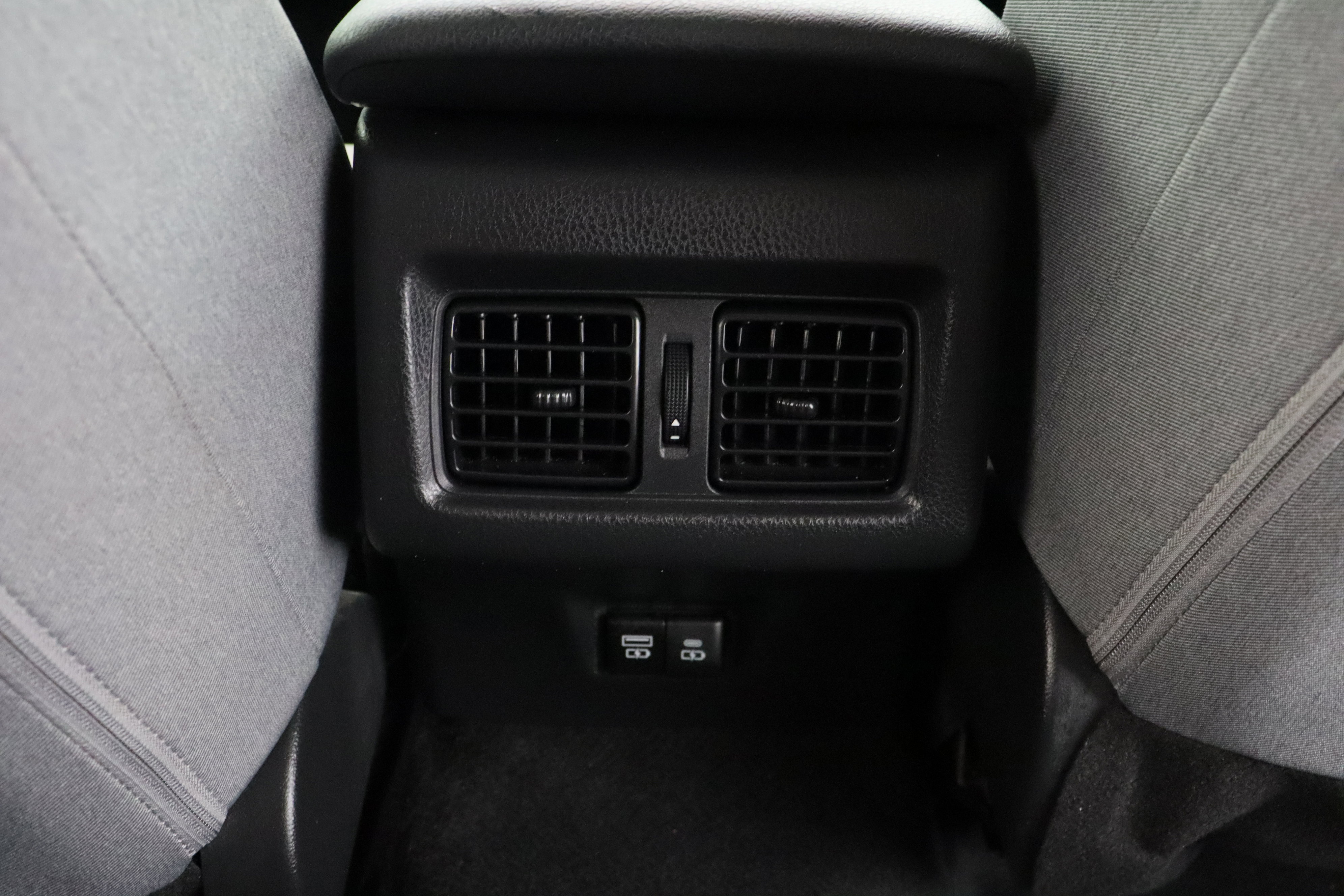Certified 2025 Toyota Camry LE w/ Convenience Package image 28