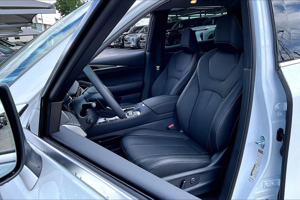 New 2027 INFINITI QX60 Luxe FWD image 13
