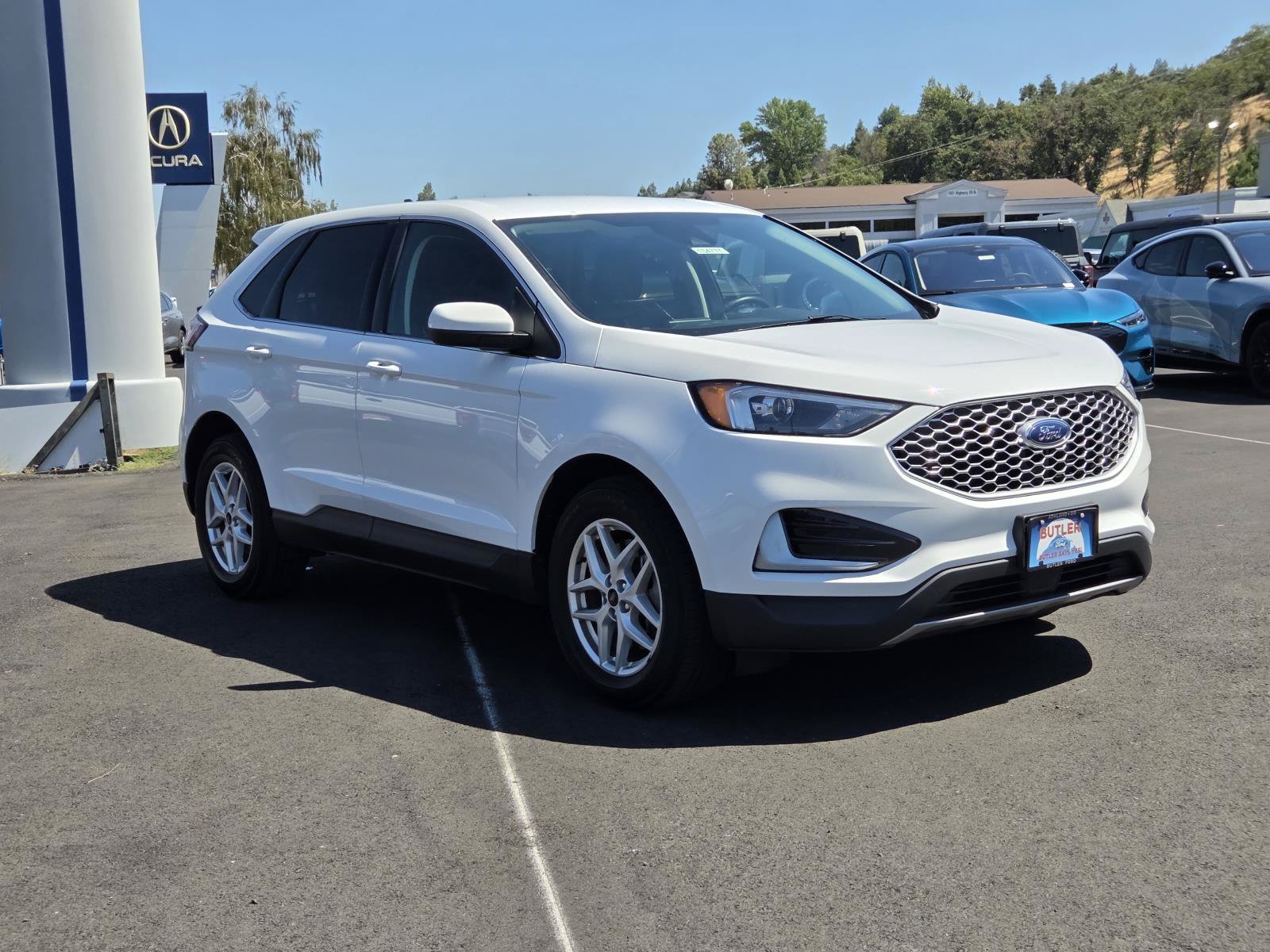 Used 2024 Ford Edge SEL AWD/4WD image 3