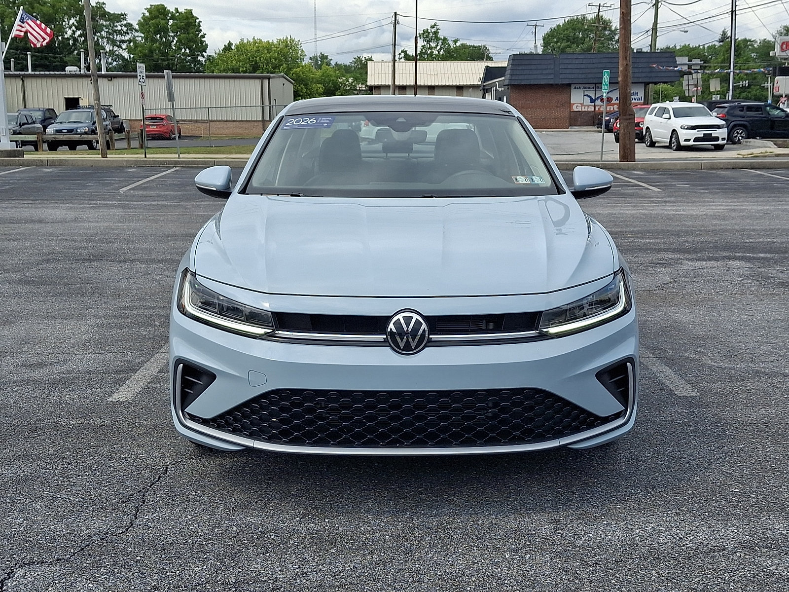 Used 2026 Volkswagen Jetta SEL FWD image 3
