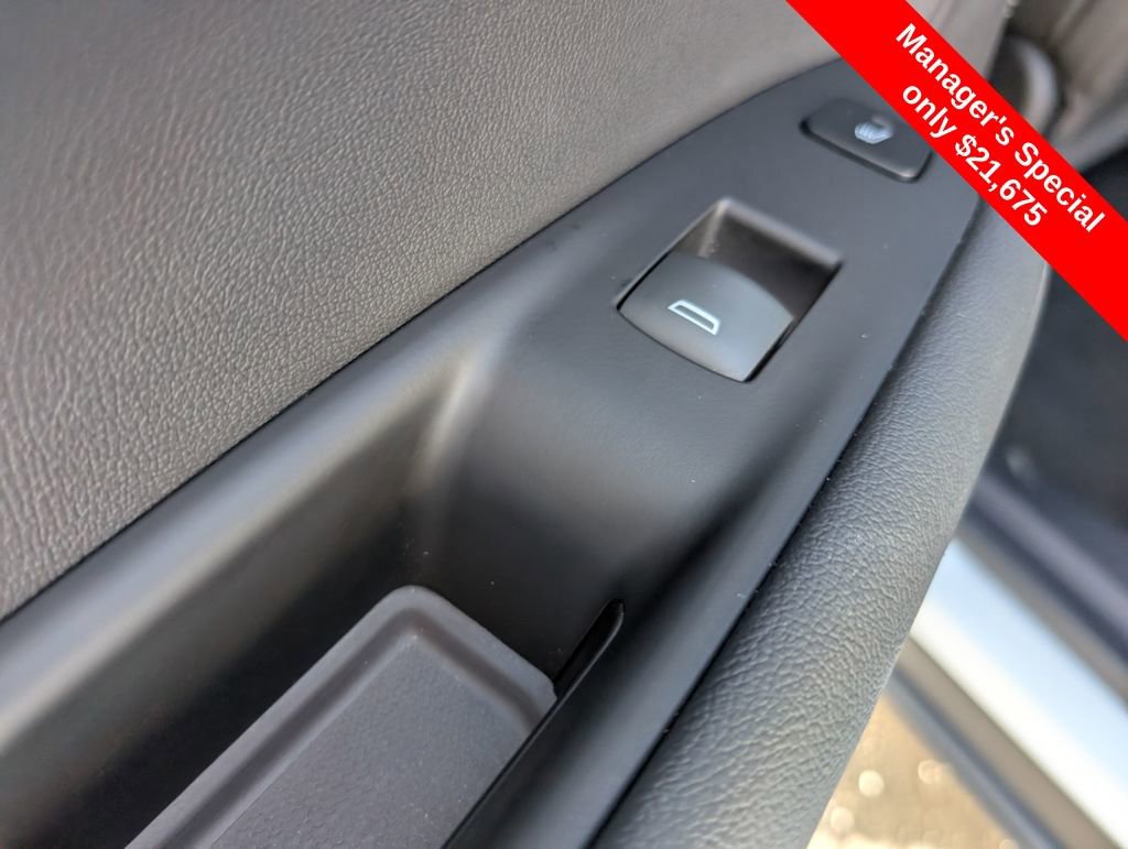 Used 2019 Chevrolet Blazer Premier w/ Sun and Wheels Package image 11