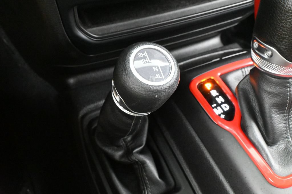 Used 2023 Jeep Gladiator Sport AWD/4WD image 21