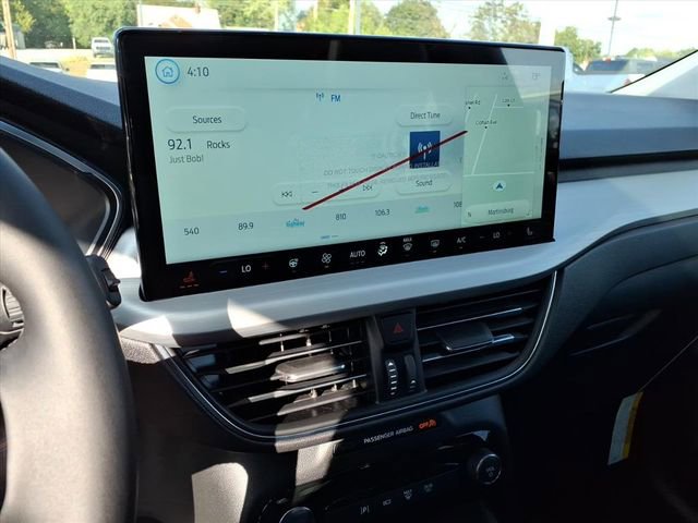 New 2025 Ford Escape FWD w/ PHEV Premium Package image 8