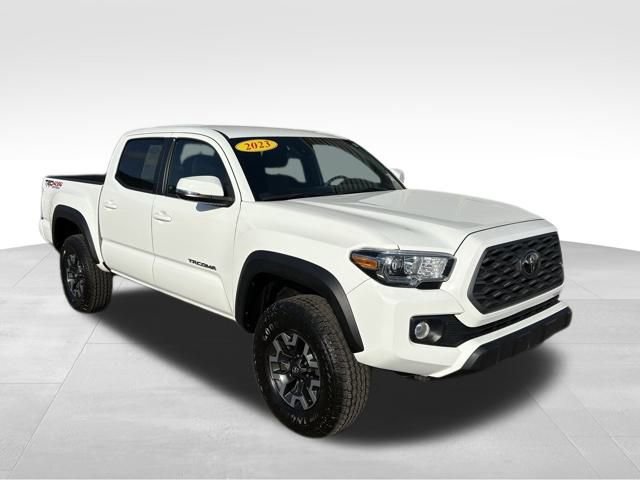 Used 2023 Toyota Tacoma TRD Off-Road w/ Technology Package image 8