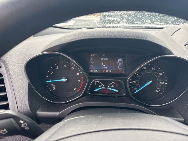 Used 2019 Ford Escape SE image 12