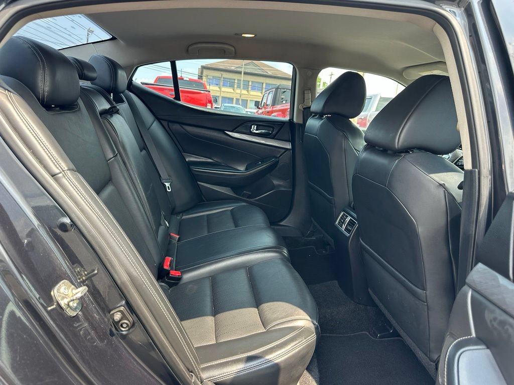 Used 2016 Nissan Maxima 3.5 SV FWD image 17