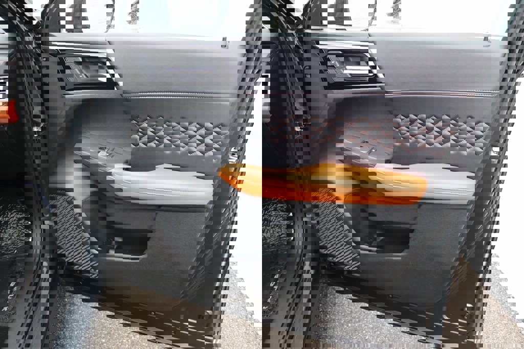 Used 2025 Mitsubishi Outlander SEL image 35