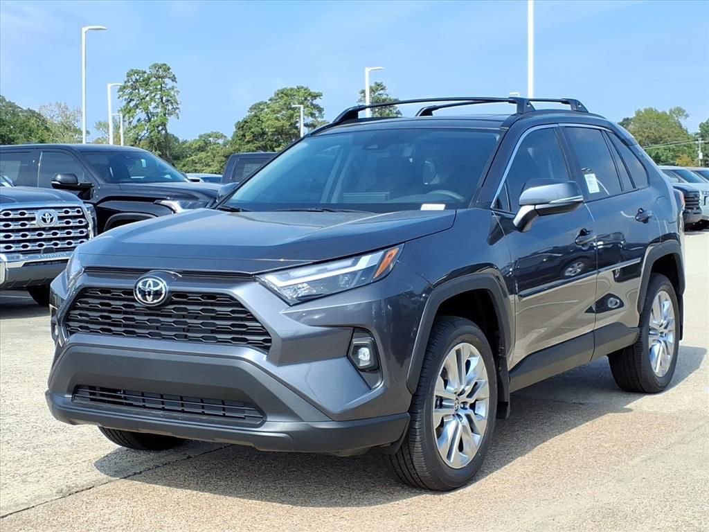 Certified 2025 Toyota RAV4 XLE Premium image 3