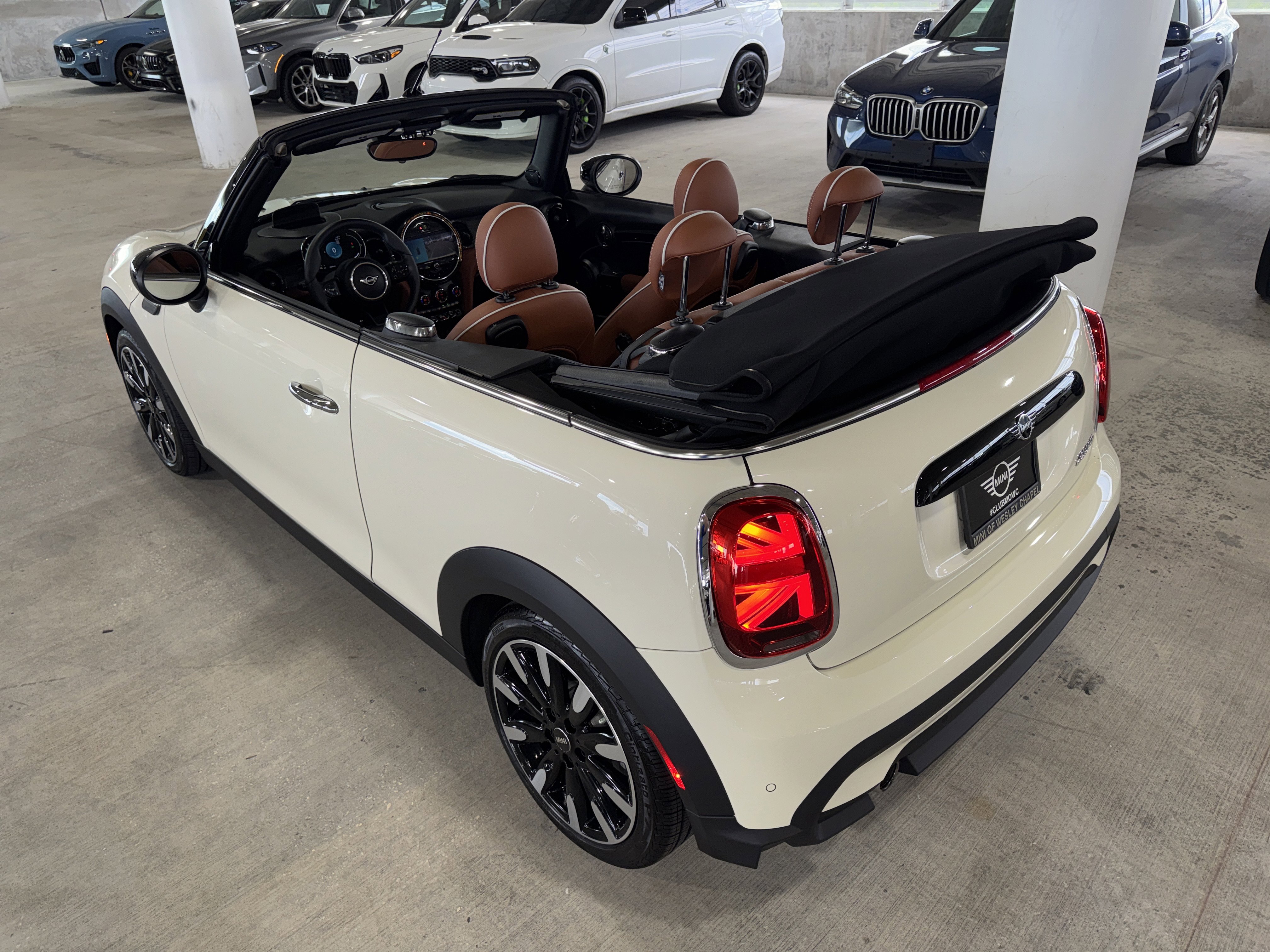 Used 2023 MINI Cooper Convertible FWD image 34