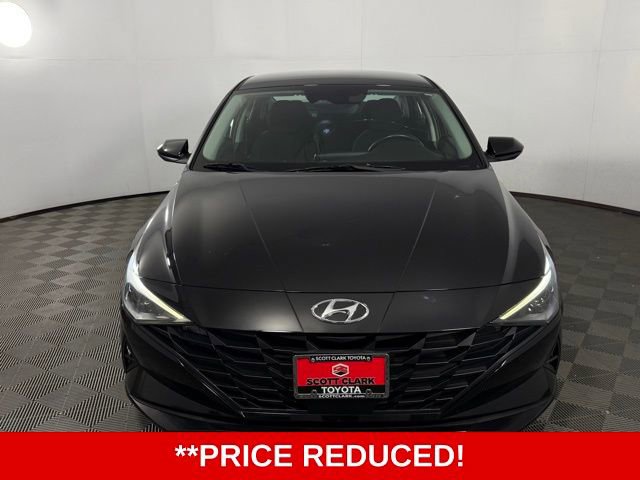 Used 2022 Hyundai Elantra SEL w/ Convenience Package image 2