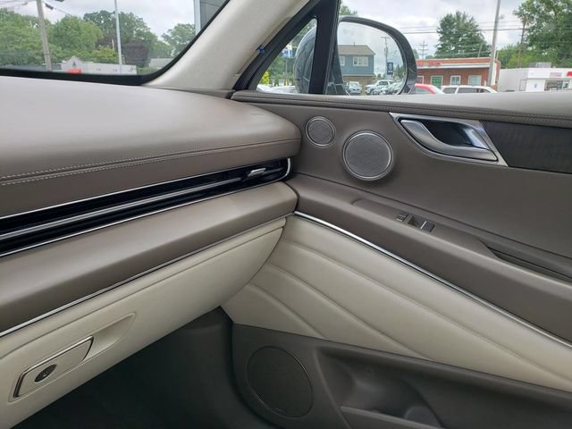 Used 2023 Genesis GV80 3.5T AWD/4WD image 32