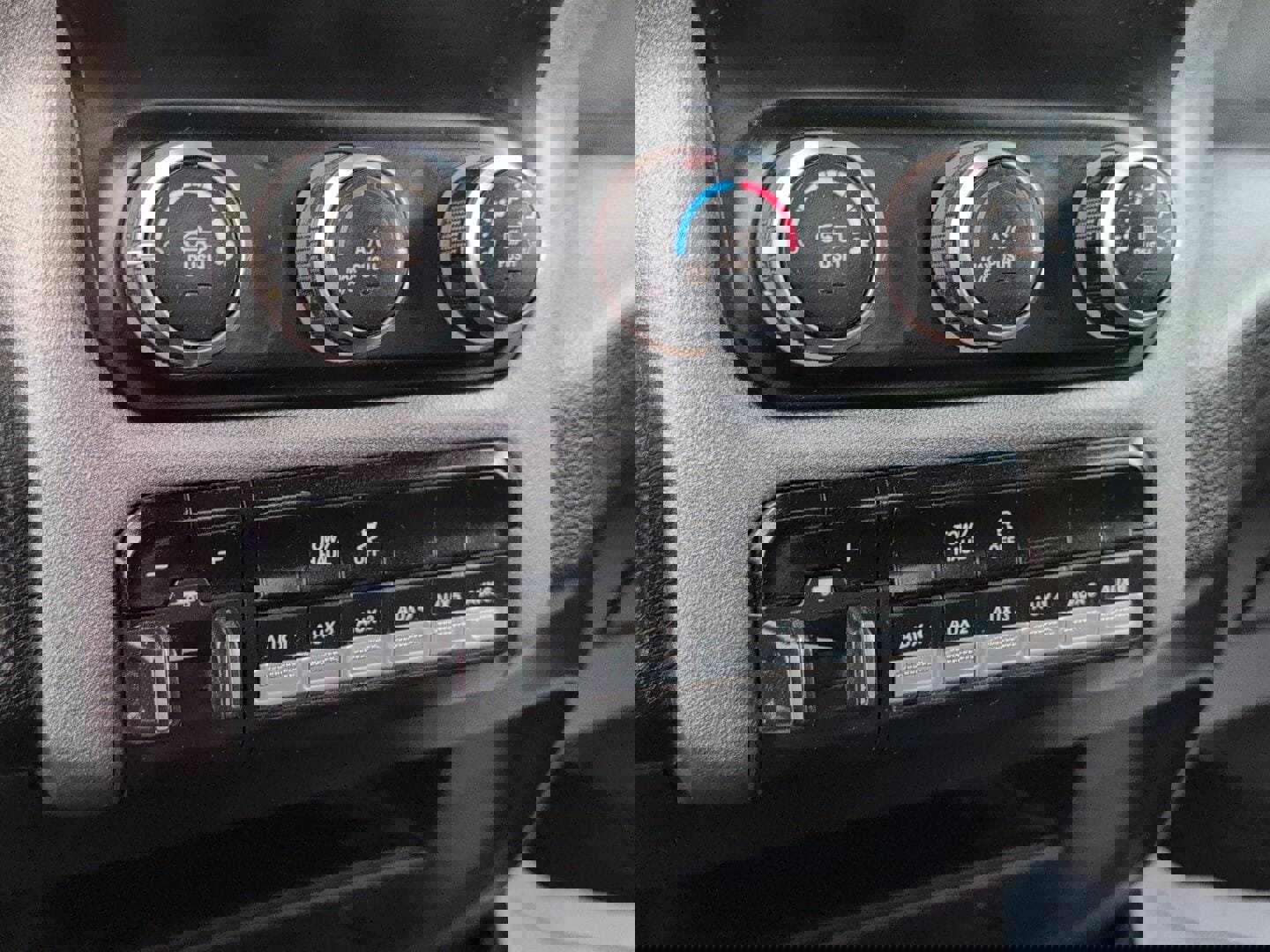 Used 2020 RAM 2500 Tradesman image 29