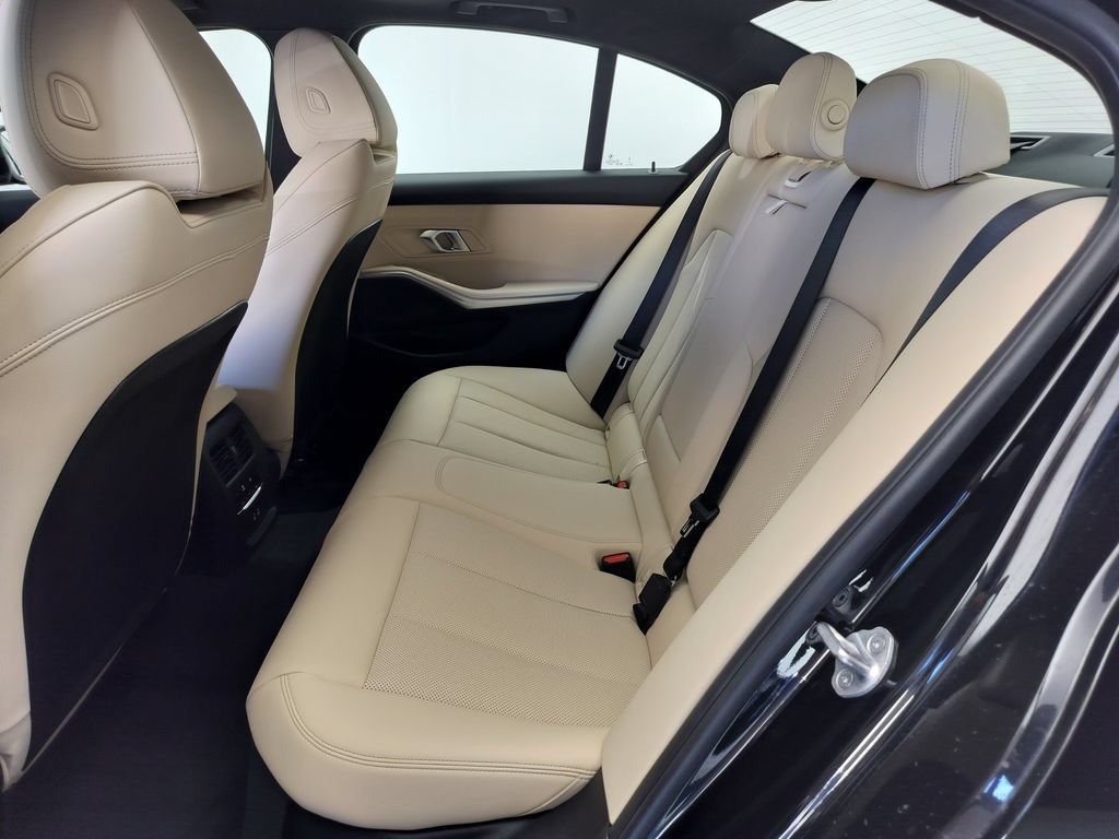 New 2026 BMW 330i Sedan w/ Premium Package RWD image 20