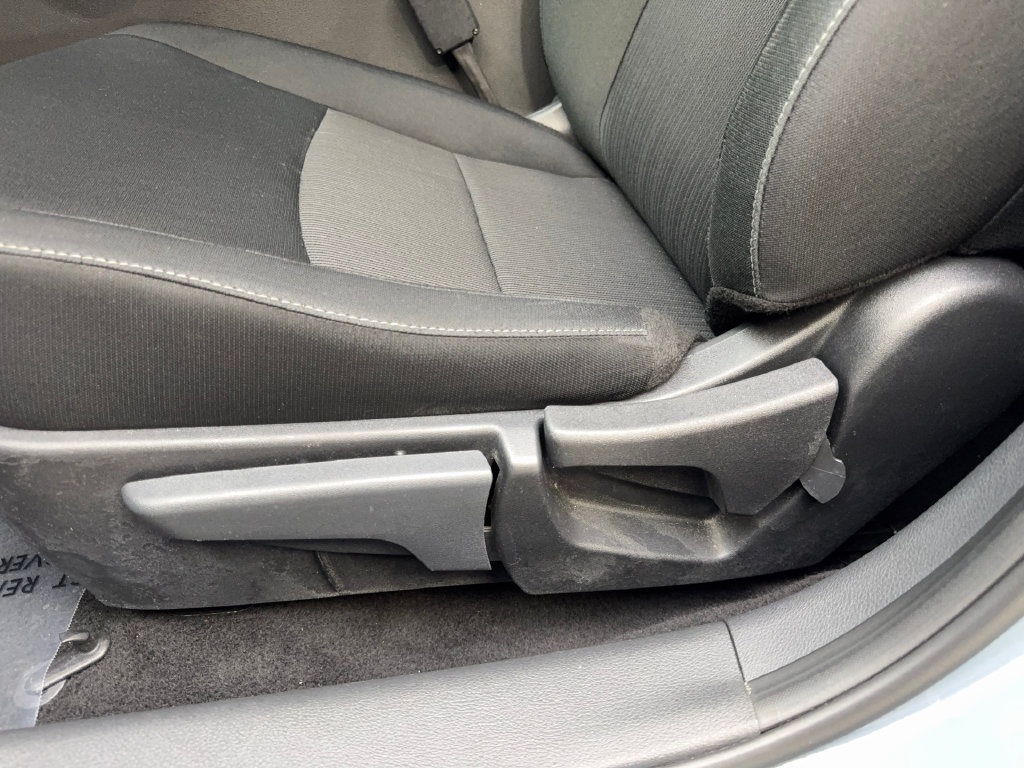 Used 2025 Nissan Sentra SV w/ Trunk Package FWD image 30