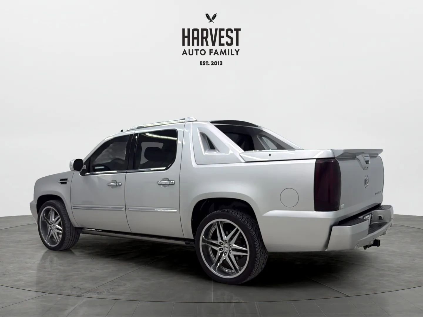 Used 2012 Cadillac Escalade EXT Premium image 3