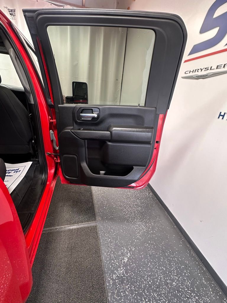 Used 2023 Chevrolet Silverado 2500 Custom w/ Custom Value Package image 24