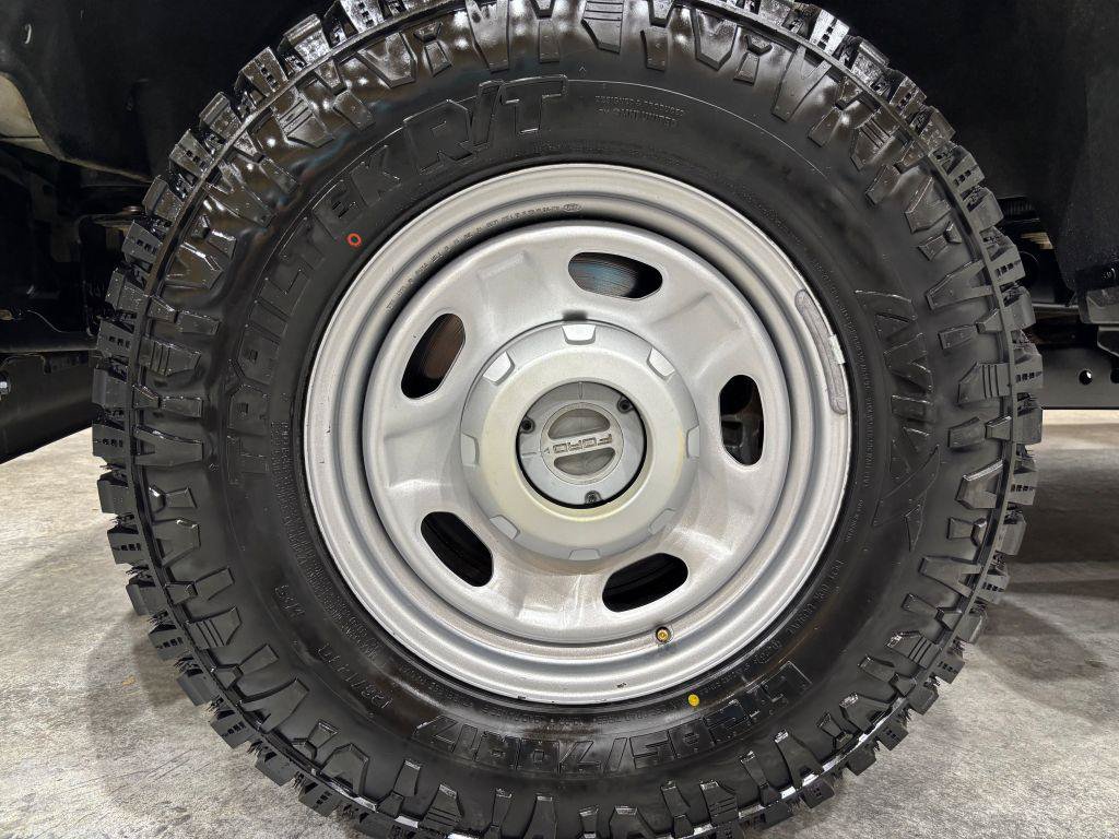 Used 2018 Ford F250 XL w/ Power Equipment Group AWD/4WD image 26