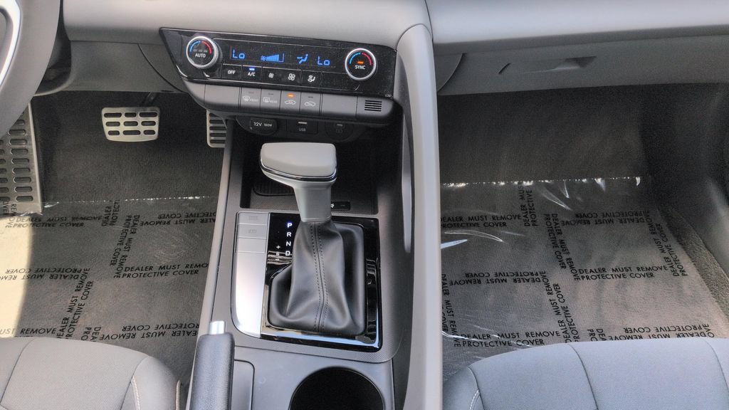 Certified 2026 Hyundai Elantra Sport FWD image 14