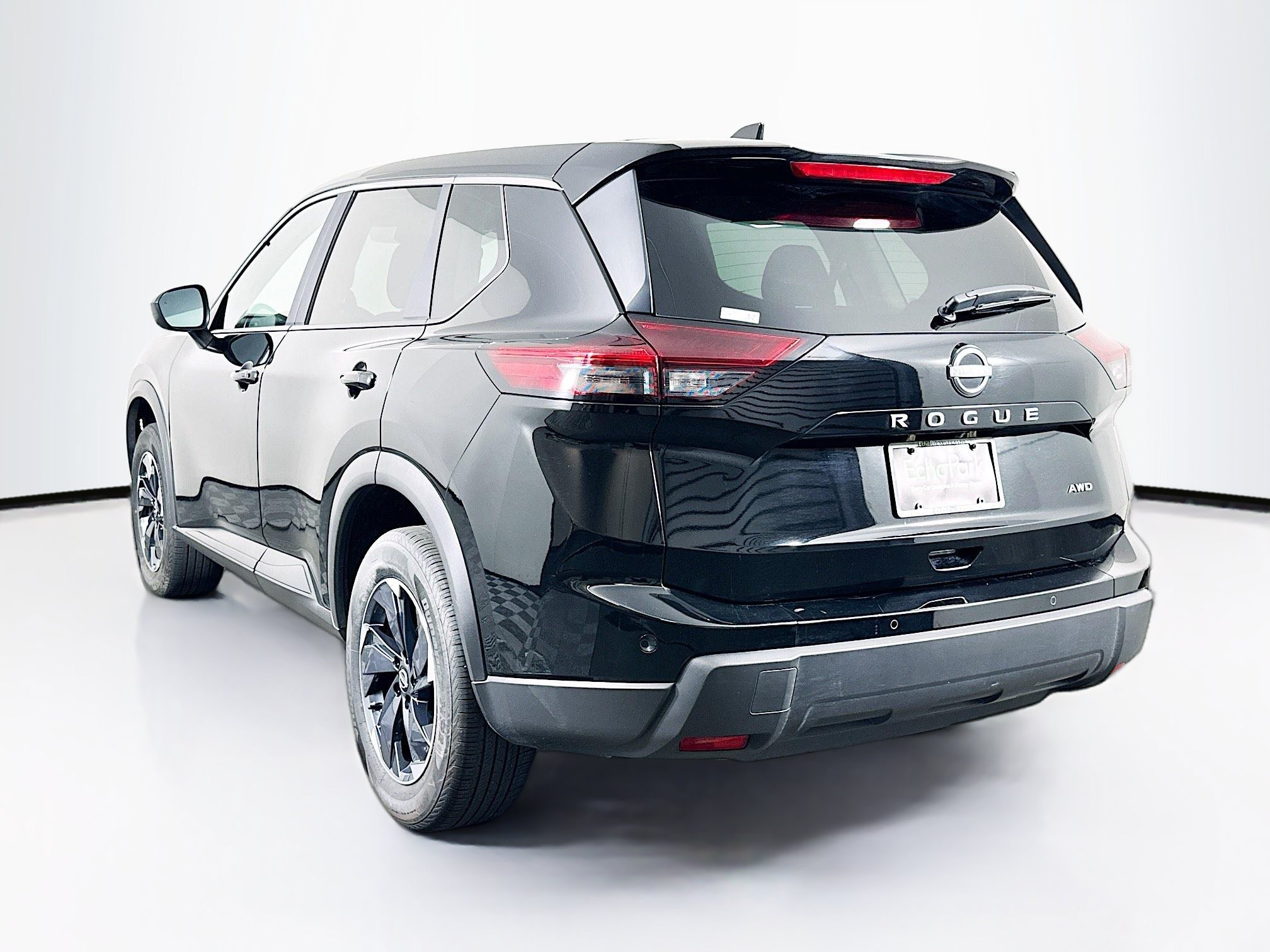Used 2026 Nissan Rogue SV AWD/4WD image 5