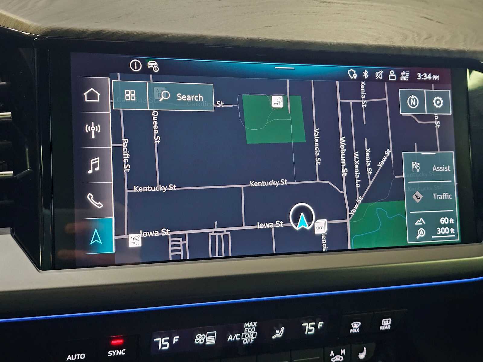 Used 2024 Audi Q4 e-tron Premium Plus image 29