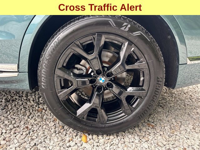 Used 2025 BMW X7 xDrive40i AWD/4WD image 9