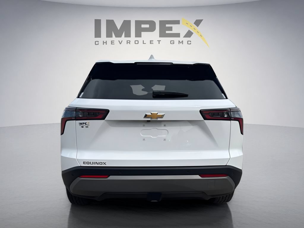 Used 2026 Chevrolet Equinox LT FWD image 4