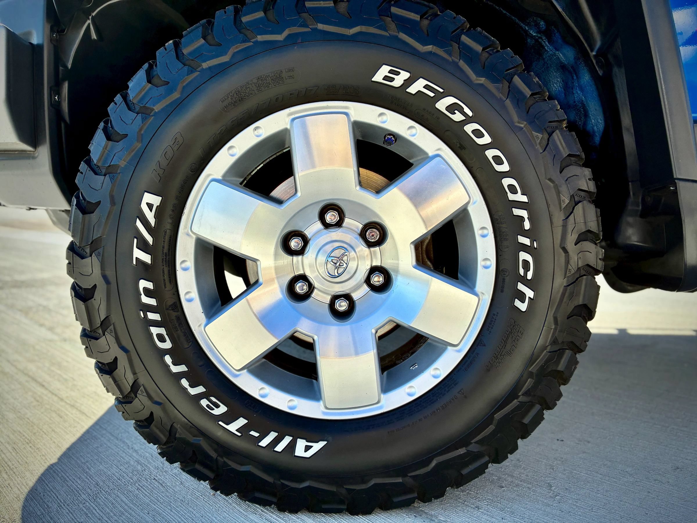 Used 2008 Toyota FJ Cruiser 4WD image 22