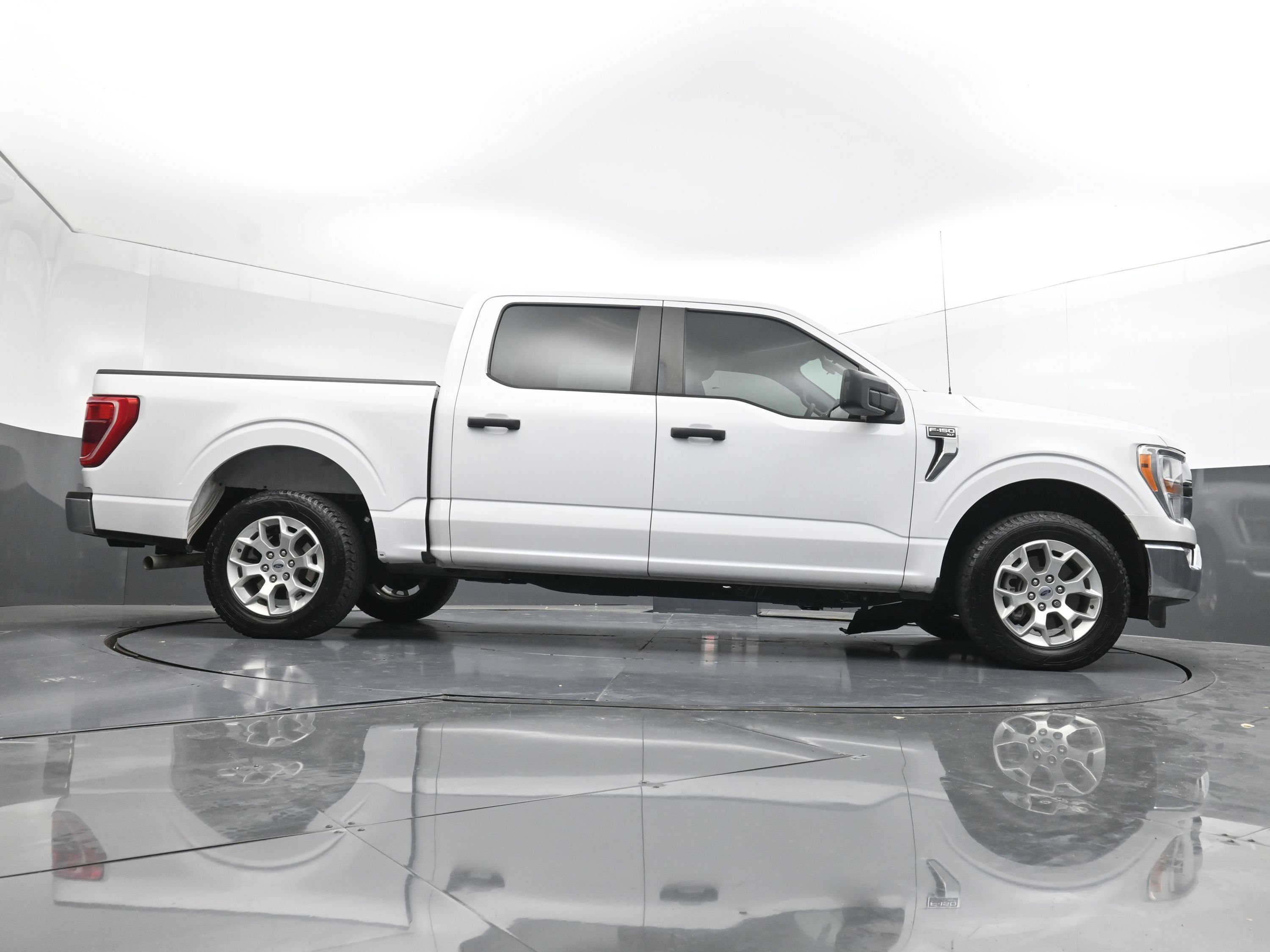 Used 2021 Ford F150 XLT RWD image 31