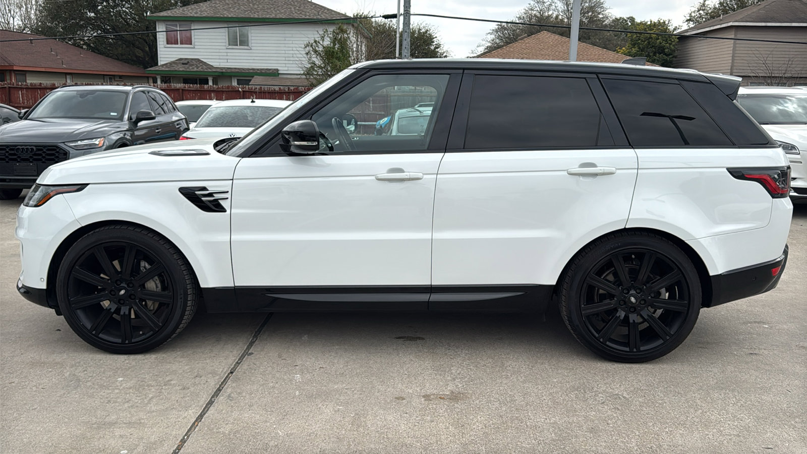 Used 2018 Land Rover Range Rover Sport HSE image 4