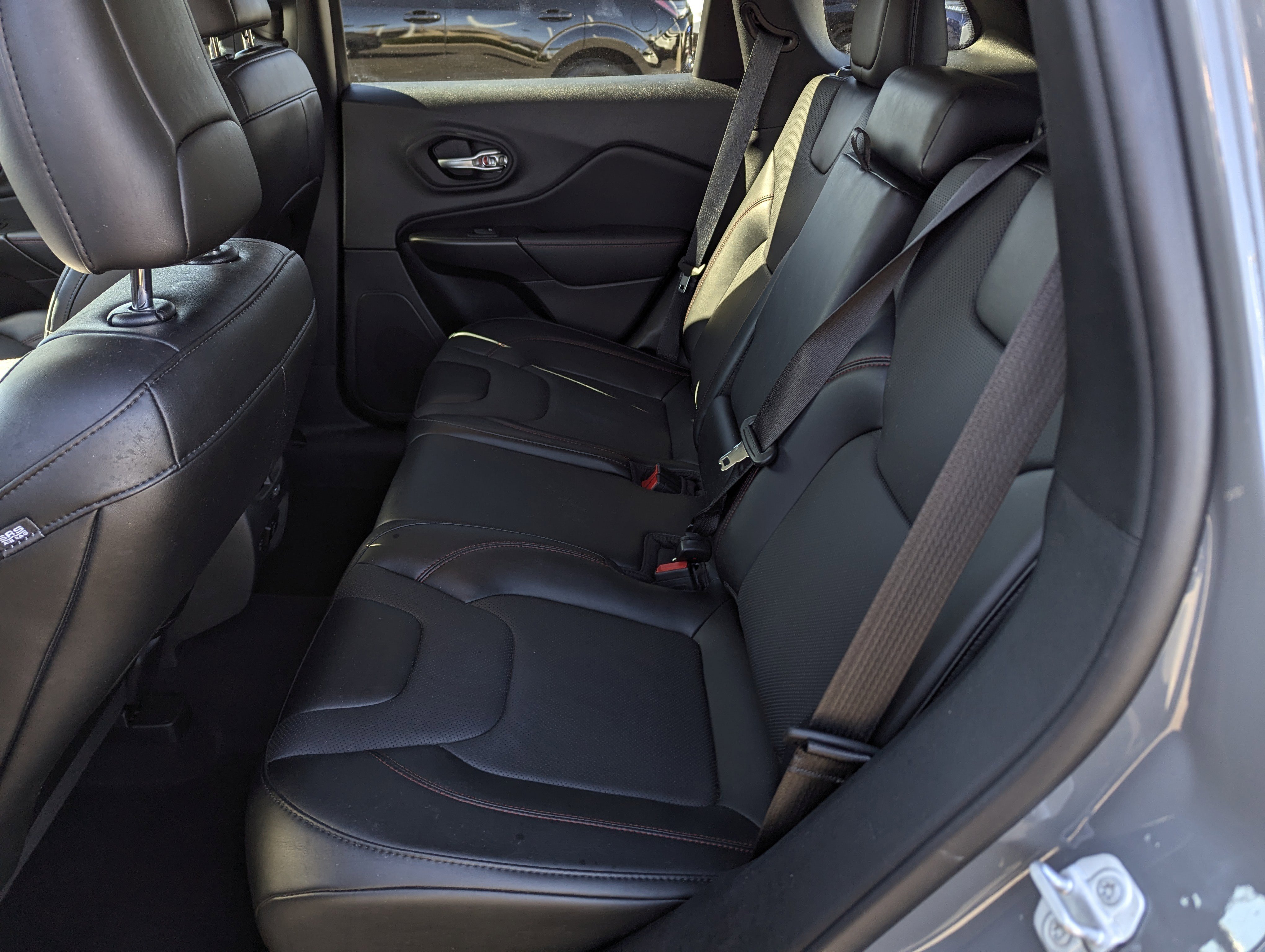 Used 2022 Jeep Cherokee Trailhawk w/ Sound & Nav Group image 8