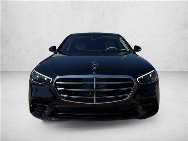 Used 2022 Mercedes-Benz S 580 4MATIC Sedan image 2