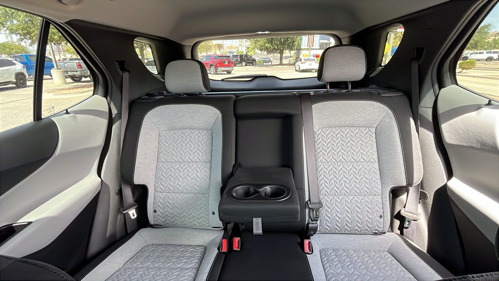 Used 2022 Chevrolet Equinox LS w/ LS Convenience Package AWD/4WD image 23