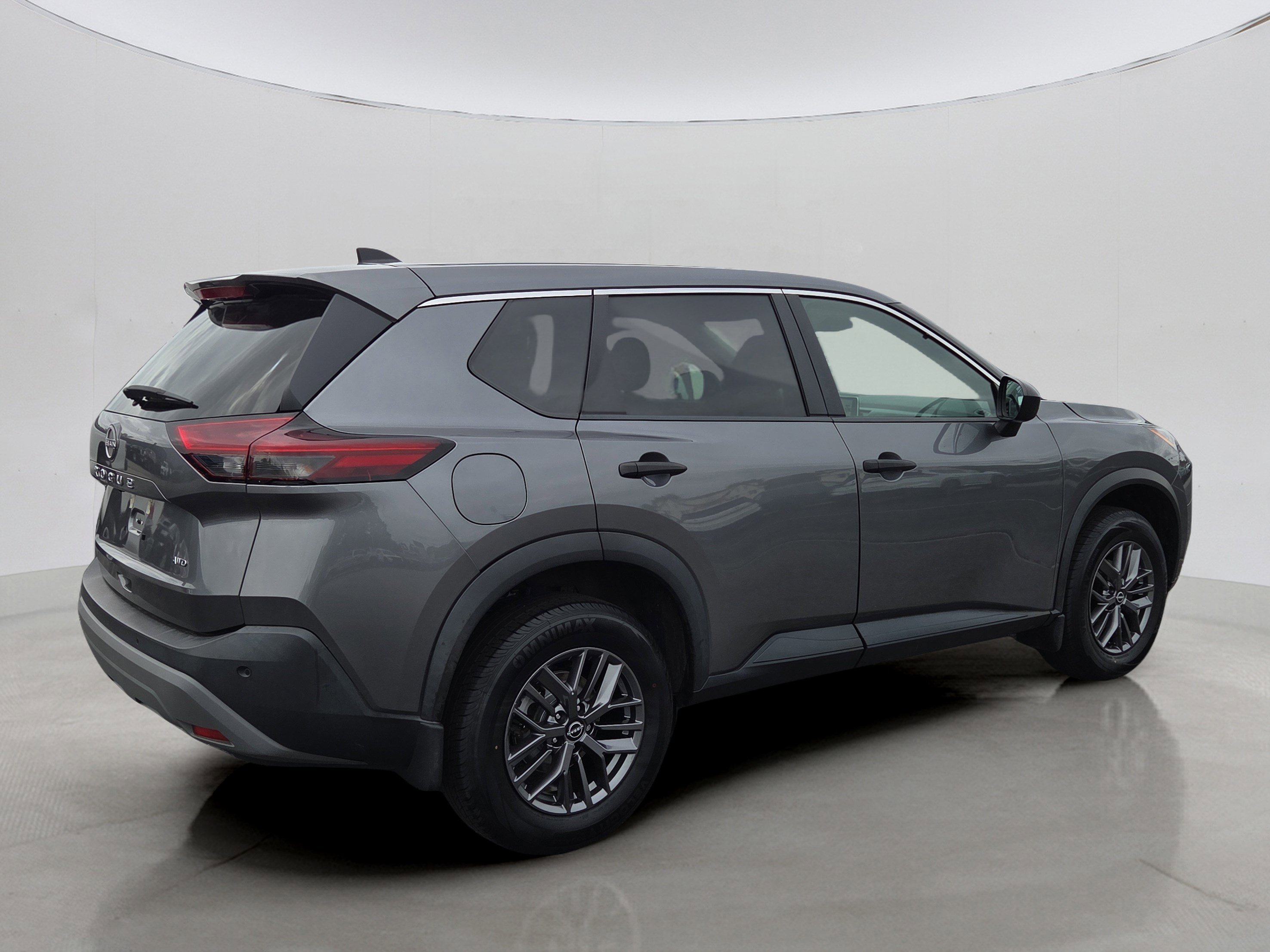 Certified 2022 Nissan Rogue S image 3