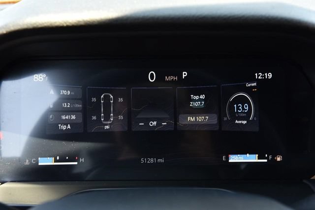 Used 2024 Jeep Grand Cherokee Altitude AWD/4WD image 12