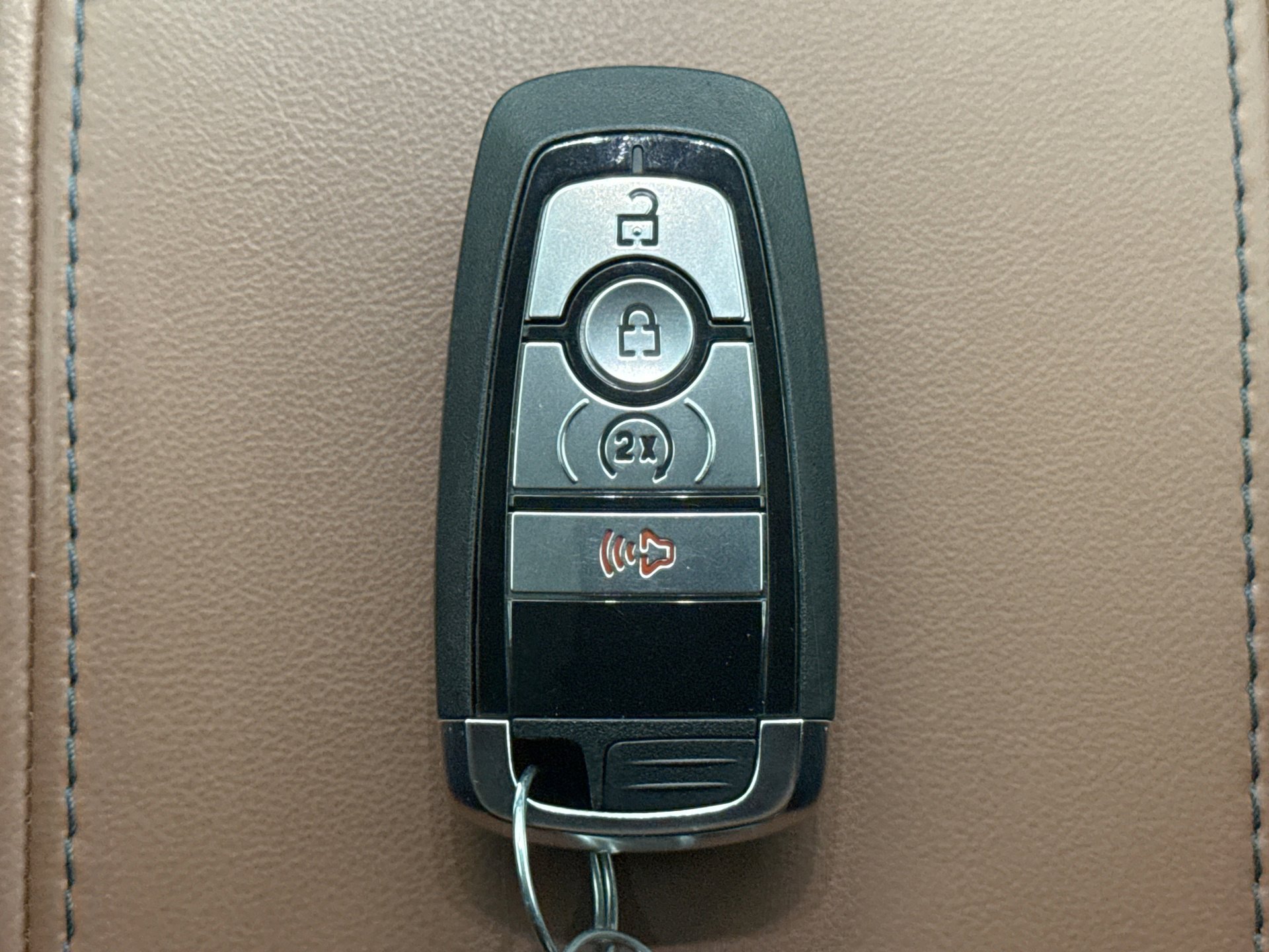 Used 2024 Ford Maverick Lariat AWD/4WD image 22