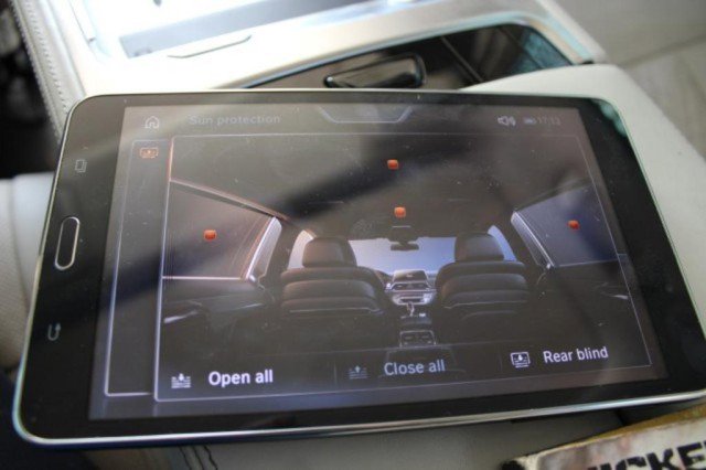 Used 2016 BMW 750i xDrive image 31