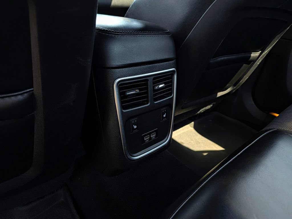 Used 2016 Dodge Charger R/T RWD image 19