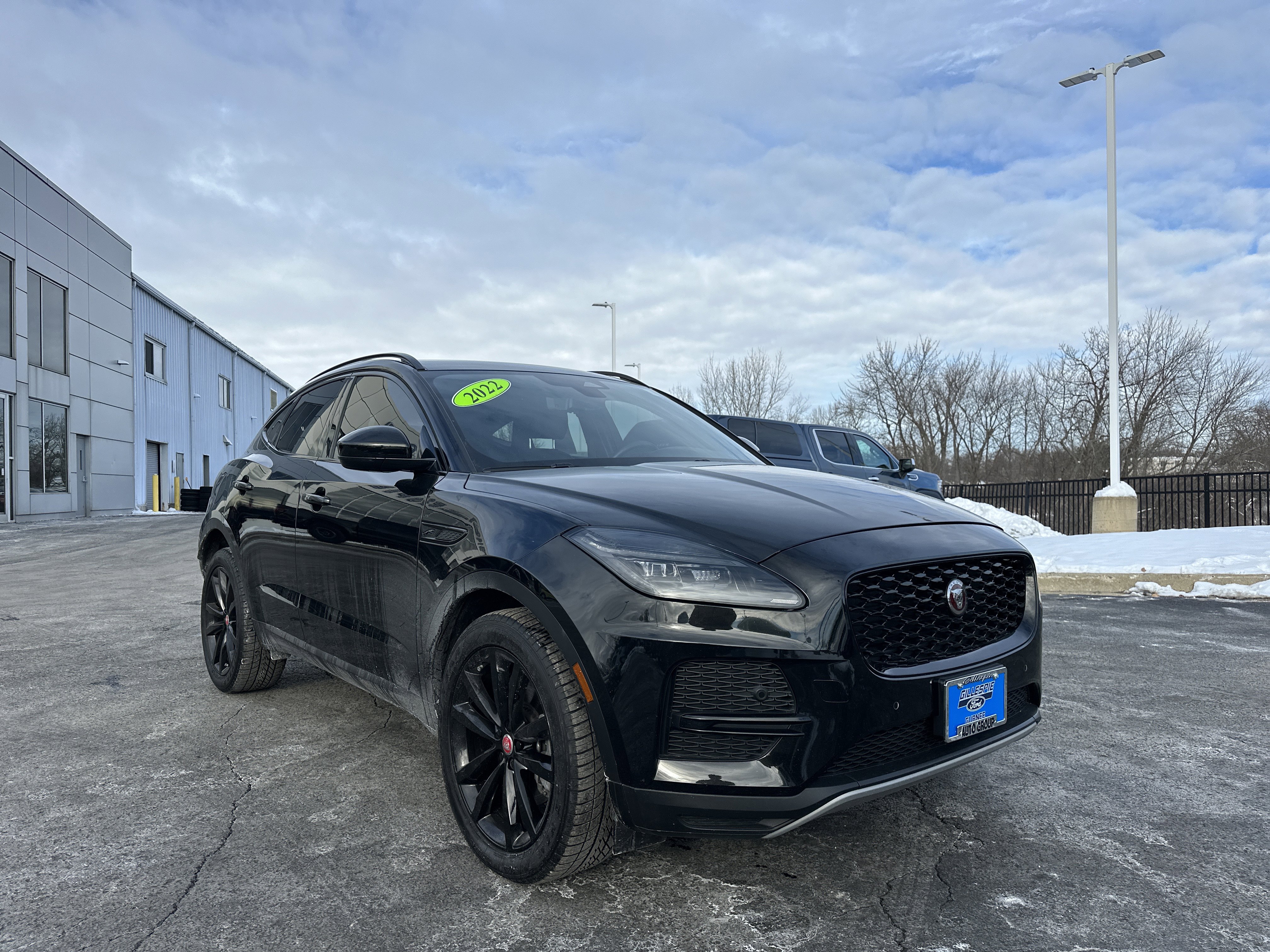 Used 2022 Jaguar E-PACE SE video 1