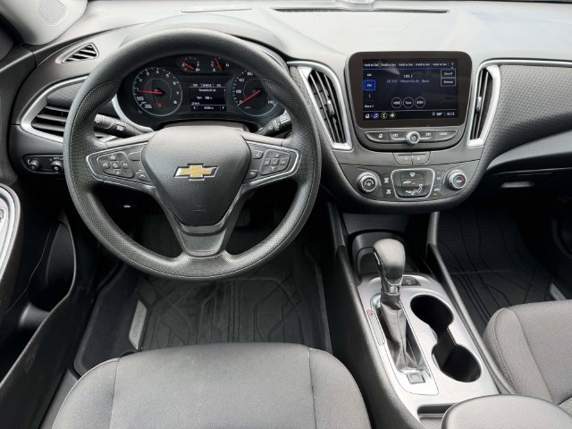 Used 2025 Chevrolet Malibu LS w/ LPO, Floor Liner Package FWD image 3